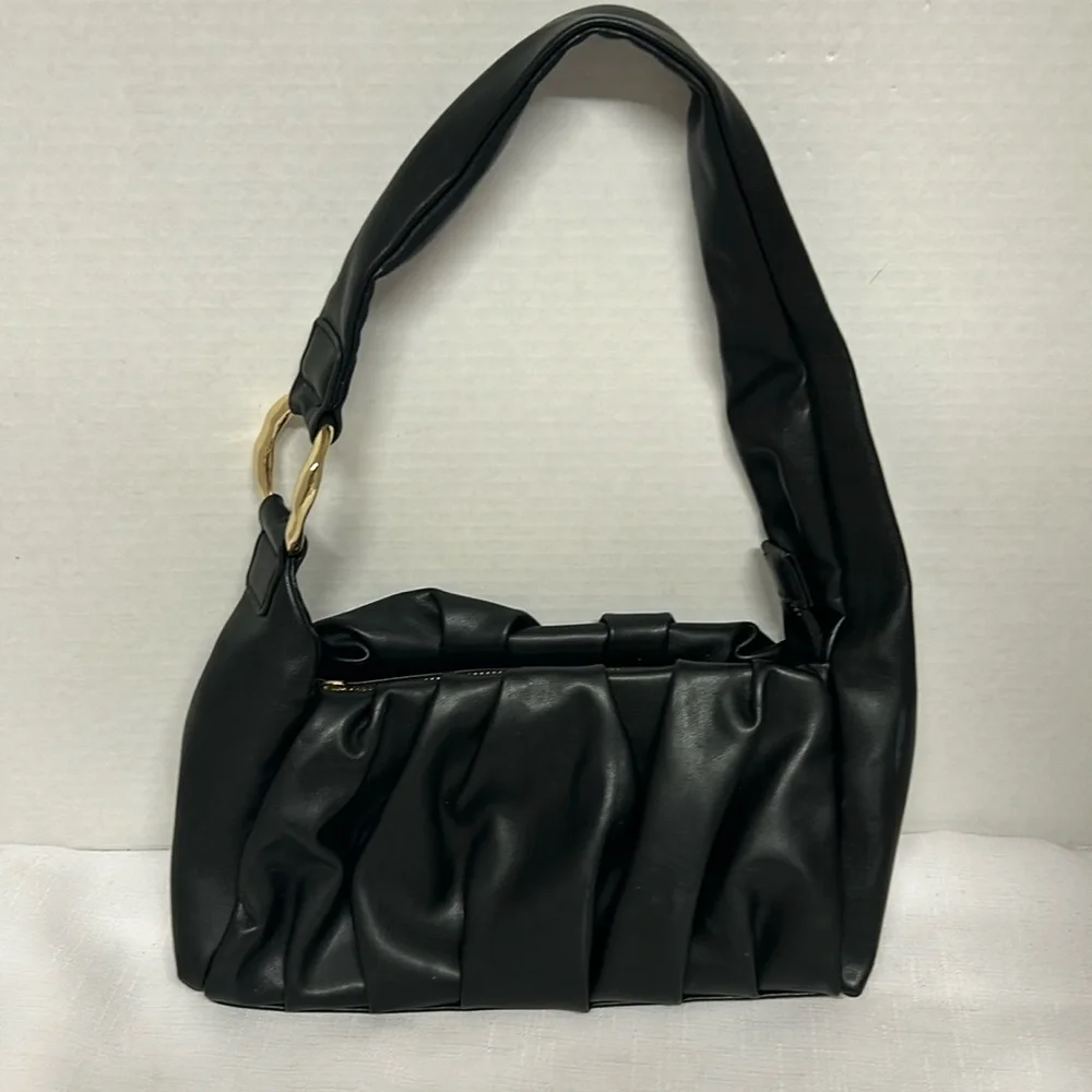 I-N-C International Concepts faux leather shoulder bag. - Picture 1 of 12